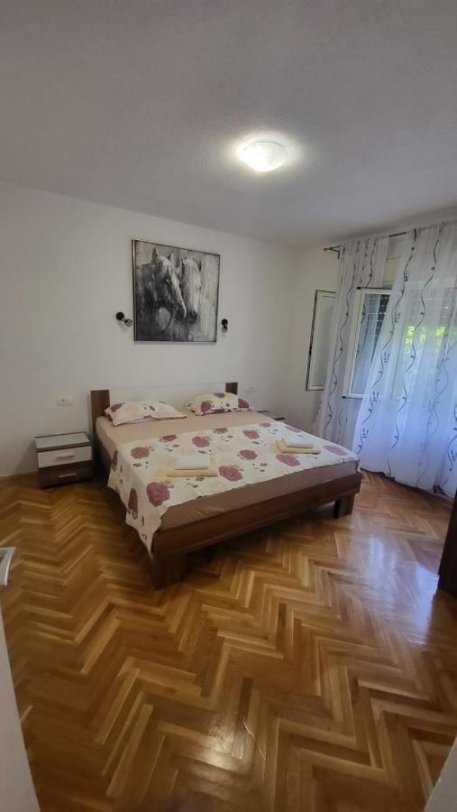 Apartmani Matea Trogir Ngoại thất bức ảnh